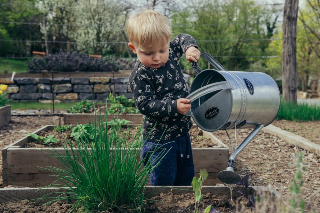 Jardinage avec enfants : activités éducatives et DIY